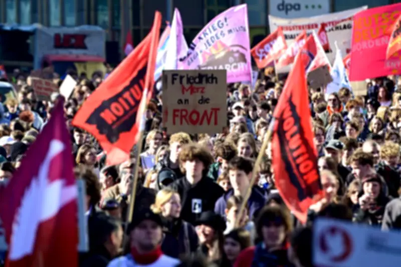 Manifestations d'adolescents allemands contre la conscription et pour l'éducation