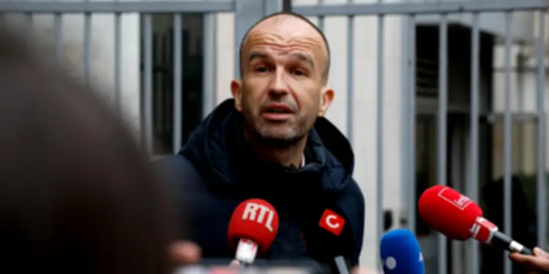 Manuel Bompard appelle à un front antifasciste et des fusions techniques pour les municipales