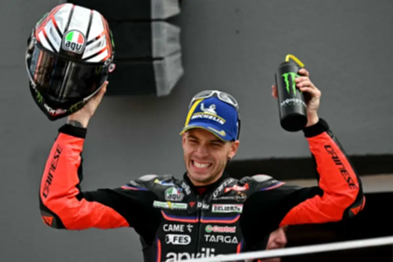 Marco Bezzecchi domine le MotoGP avec une cinquième victoire consécutive à Austin