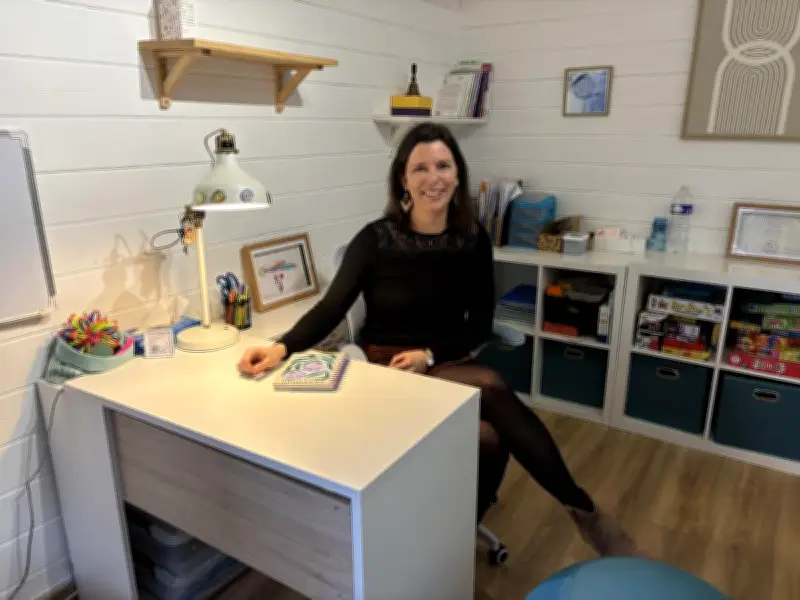 Marine Roverso, ex-professeure, lance un cabinet d'orthopédagogie à Châtelaillon-Plage