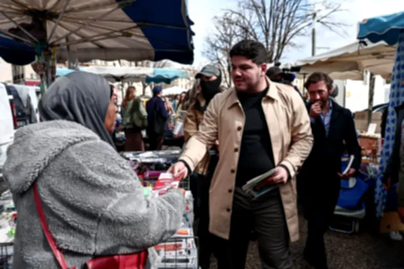 À Marseille, Amine Kessaci mobilise contre l'extrême droite et critique Sébastien Delogu