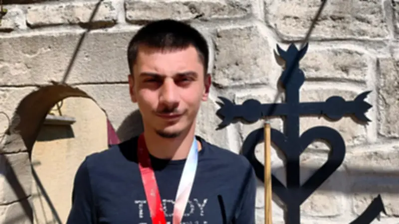 Matis Martin, du taureau au snooker : le double talent d'un jeune prodige