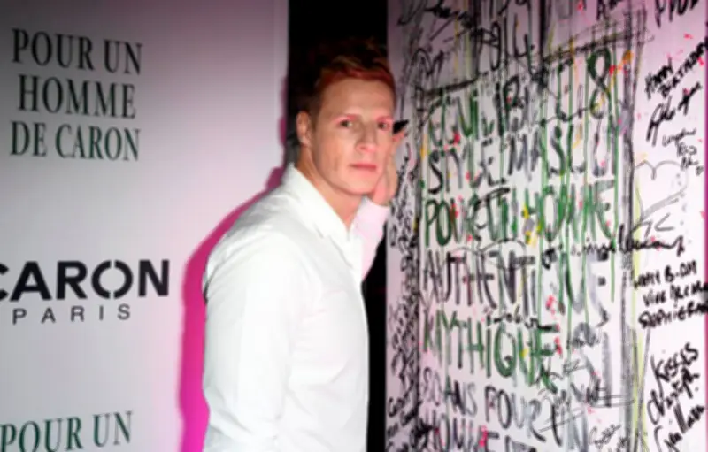 Matthieu Delormeau révèle sa fortune de 3 millions sur le plateau de Hanouna