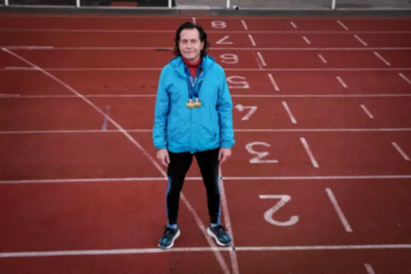 Maurice Izambard, 75 ans, double champion de France d'athlétisme Masters en 2025