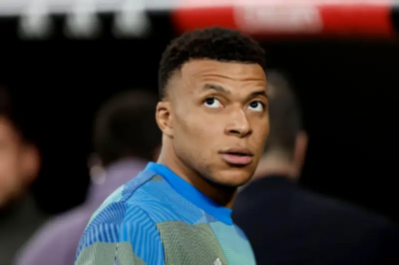 Mbappé rassuré sur son genou : prêt pour les Bleus contre Brésil et Colombie