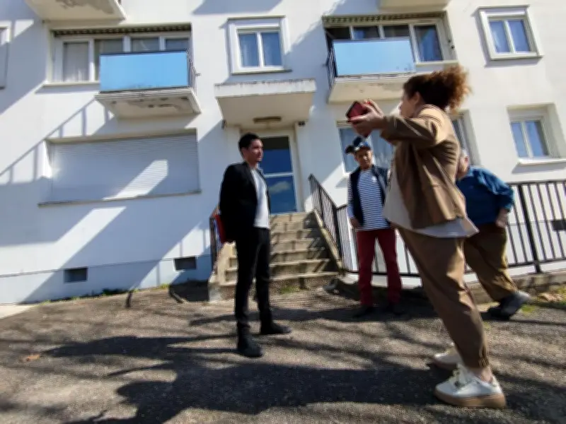 Medhi Saboulard, candidat atypique, cible les cités HLM pour les municipales