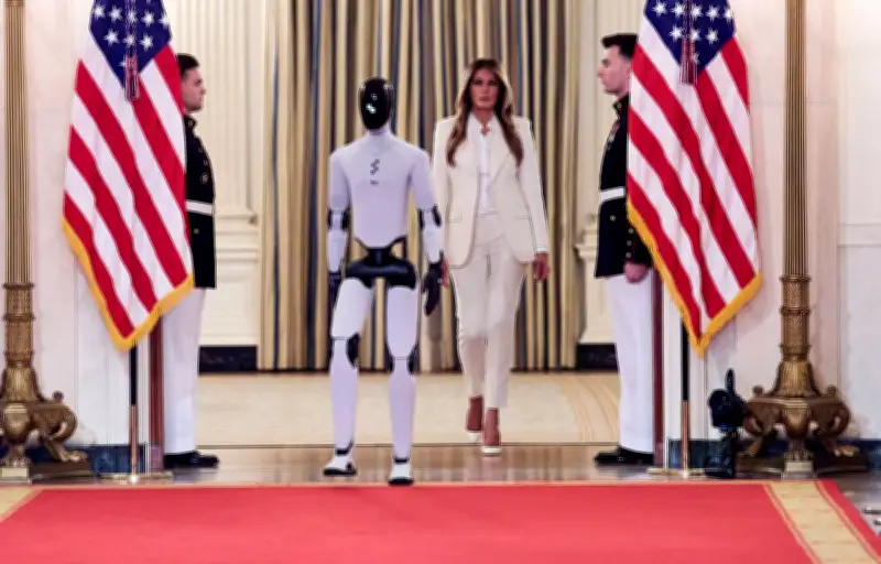 Melania Trump accueille un robot humanoïde à la Maison-Blanche lors d'un sommet sur l'IA
