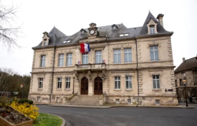Menaces en ligne contre la maire de Creil : une vidéo glaçante et une plainte déposée