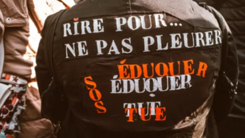 Menacés de mort et de viol, ces enseignants d'Occitanie ont craqué et changé de métier