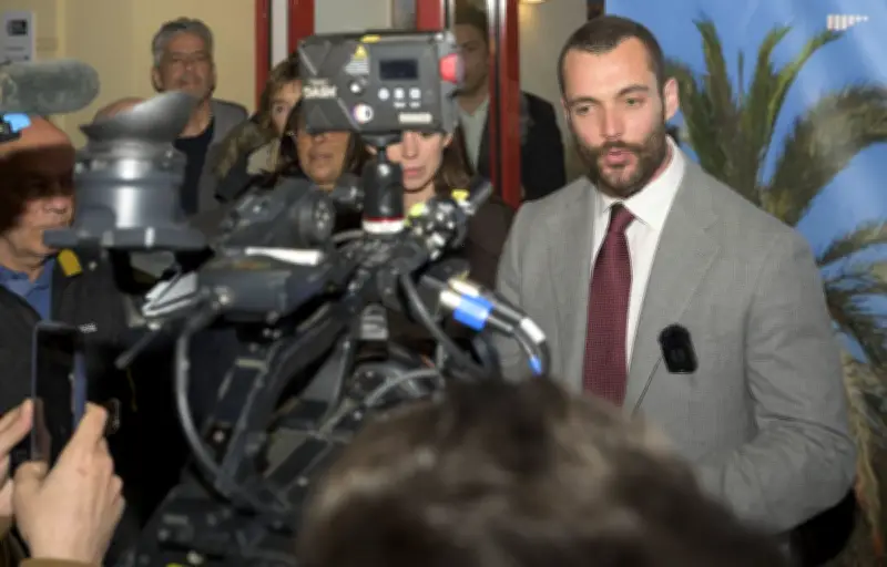 Menton : Paire et Sarkozy scellent une union de droite face au RN