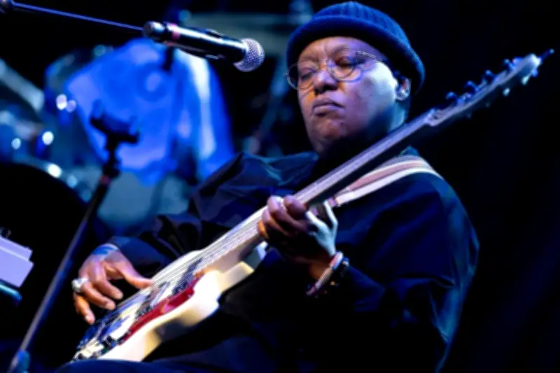 Meshell Ndegeocello rend hommage à James Baldwin au Rocher de Palmer