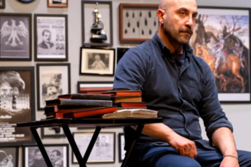 Mikael Chirinian incarne la cavale de Josef Mengele au théâtre du Miroir