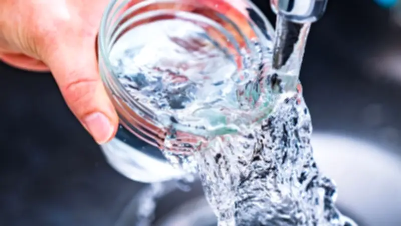 À Millau, la gestion de l'eau divise les candidats aux municipales entre régie publique et délégation privée