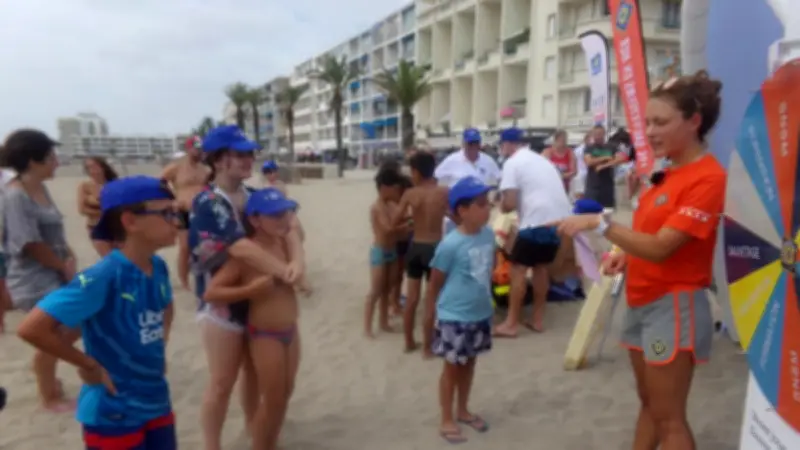 Mini-Sauveteurs : Les enfants apprennent les gestes qui sauvent sur les plages