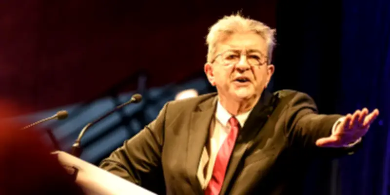 Mélenchon accusé d'antisémitisme après ses plaisanteries sur les noms juifs