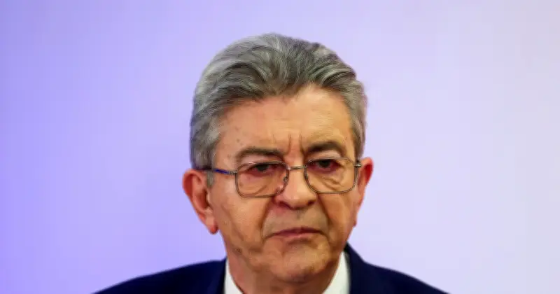 Mélenchon : entre stratégie municipale et pari présidentiel, l'analyse d'un discours radical