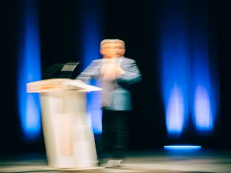 Mélenchon rappelle les Insoumis à l'unité de la gauche, une leçon stratégique