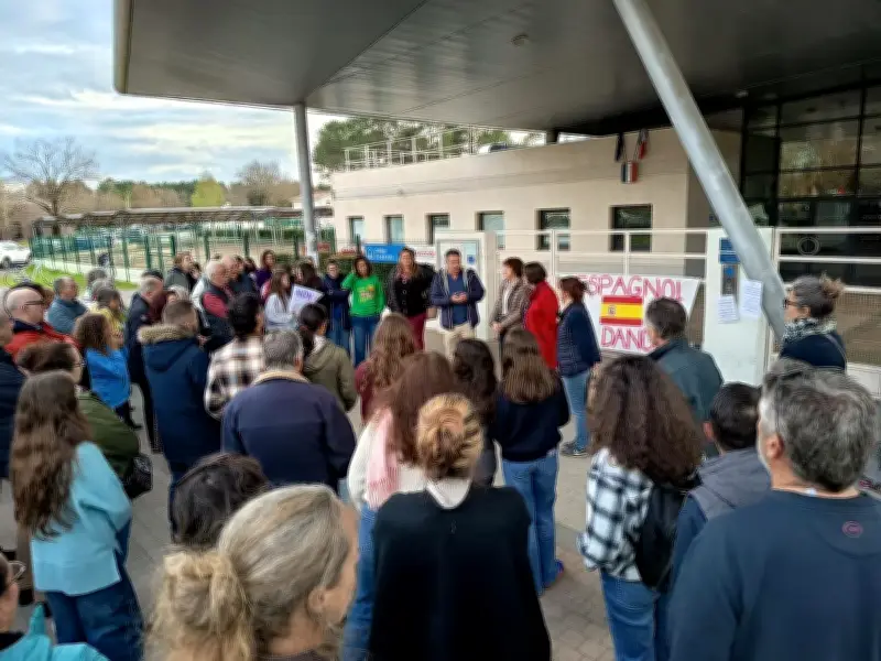 Mobilisation au collège du Teich contre la suppression de l'espagnol en LV1