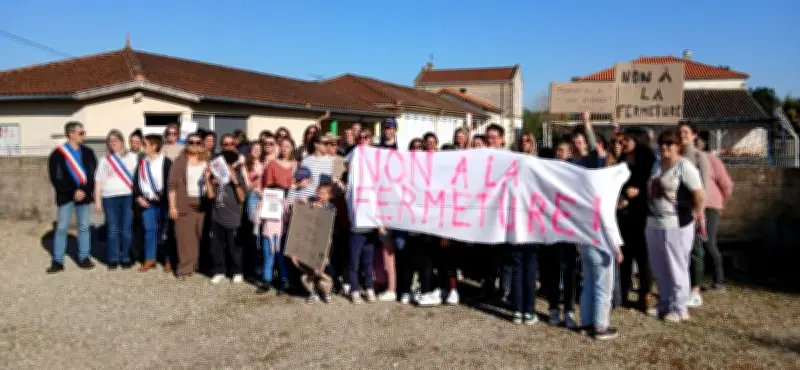 Mobilisation à Fontet contre la fermeture de classe et la suppression d'un poste Atsem