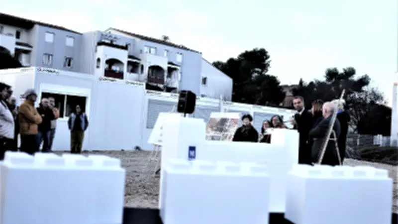 Montpellier : Pose de la première pierre du groupe scolaire Chevalier-de-la-Barre et Rosa-Bonheur à Croix-d'Argent