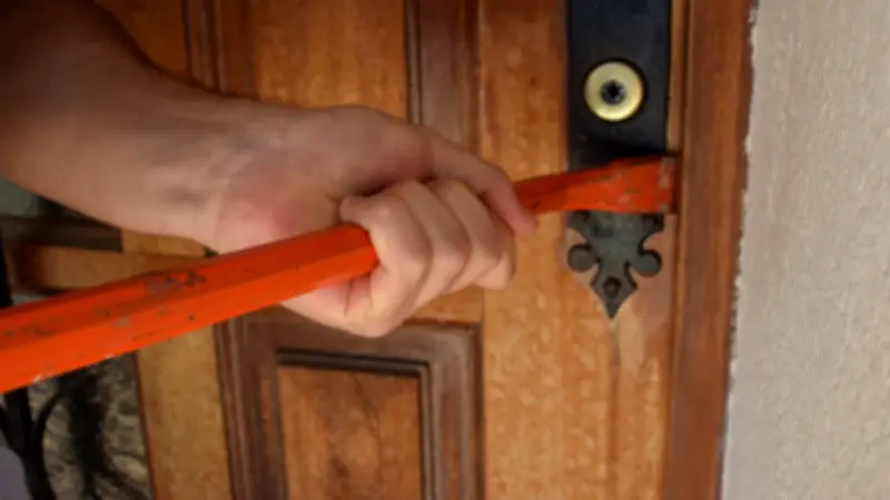 Montpellier : trois Algériens en situation irrégulière surpris en train de forcer des appartements