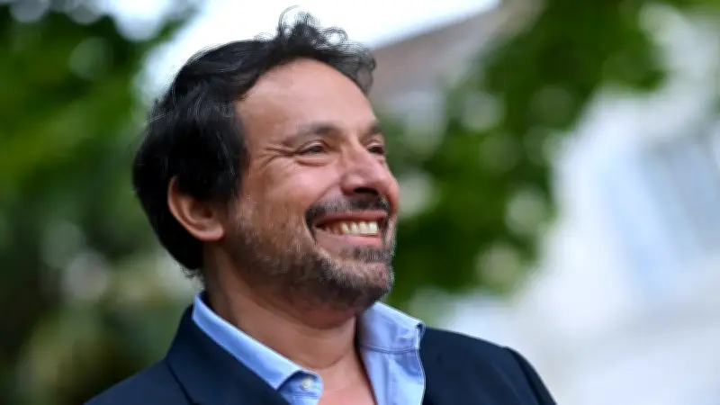 Mort de Bruno Salomone : son combat secret contre le cancer révélé par Hélène de Fougerolles