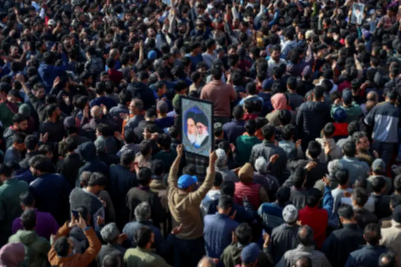 Mort de Khamenei : Quatre questions cruciales sur l'avenir de l'Iran et la stabilité régionale