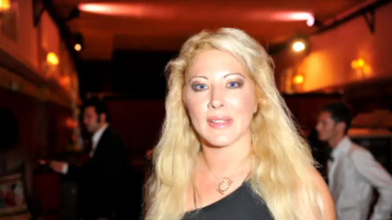 Mort de Loana : le témoignage poignant d'Eryl Prayer sur ses tentatives de suicide