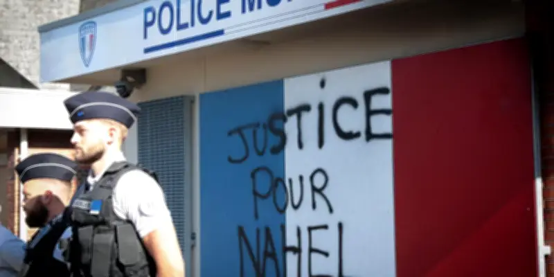 Mort de Nahel : la cour d'appel requalifie les faits pour le policier Florian M.