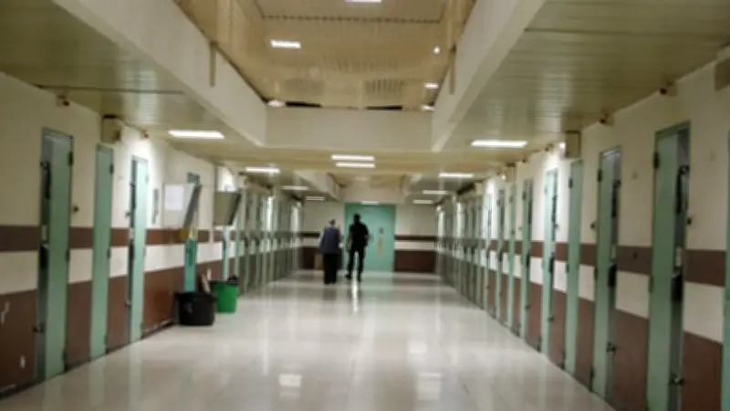 Mort suspecte d'un détenu à la prison de Nîmes : le parquet évoque des lésions de violences