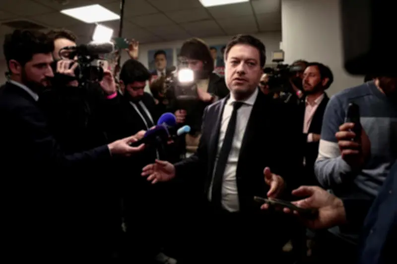 Municipales 2020 : percée du RN, LR se renforcent, la gauche divisée persiste