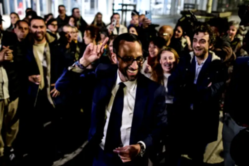 Municipales 2024 : Abstention record et recomposition politique avant 2027