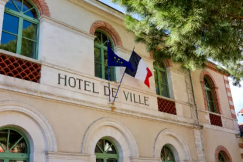 Municipales 2026 : 38 députés élus maires face au dilemme du cumul des mandats