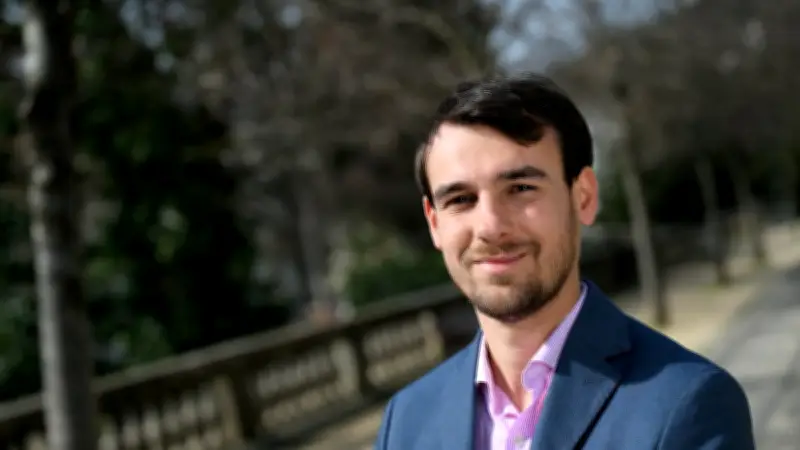 Municipales 2026 à Alès : le candidat PS écolos Basile Imbert se retire du second tour