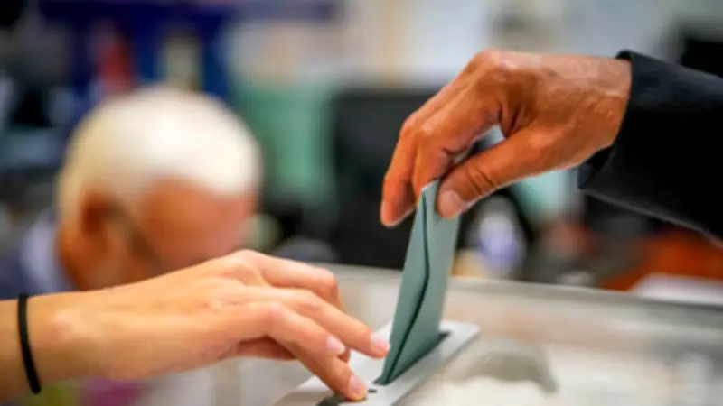 Municipales 2026 dans l'Hérault : suivez en direct les résultats et la participation