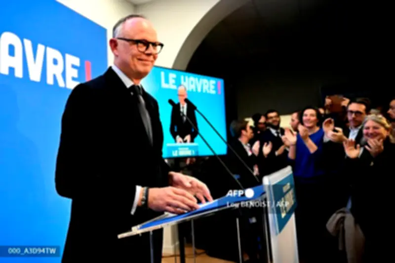 Municipales 2026 : Édouard Philippe en position dominante pour 2027