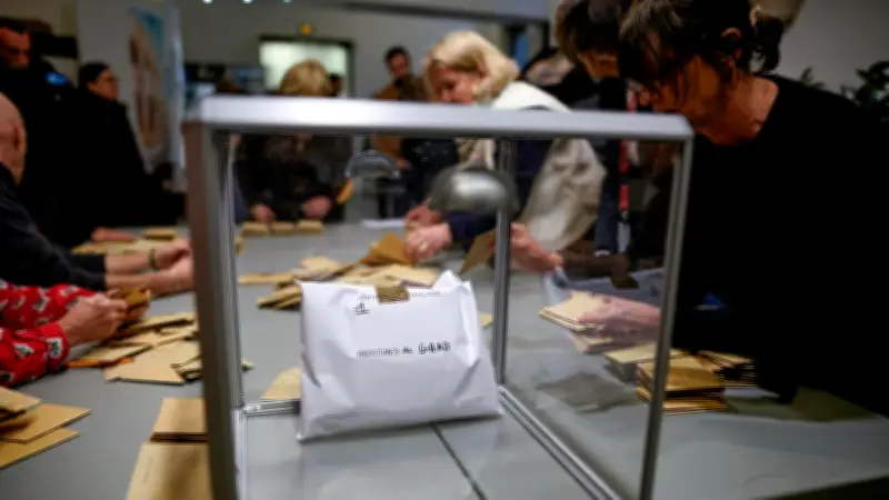 Municipales 2026 en Occitanie : six seconds tours décisifs de Nîmes à Toulouse