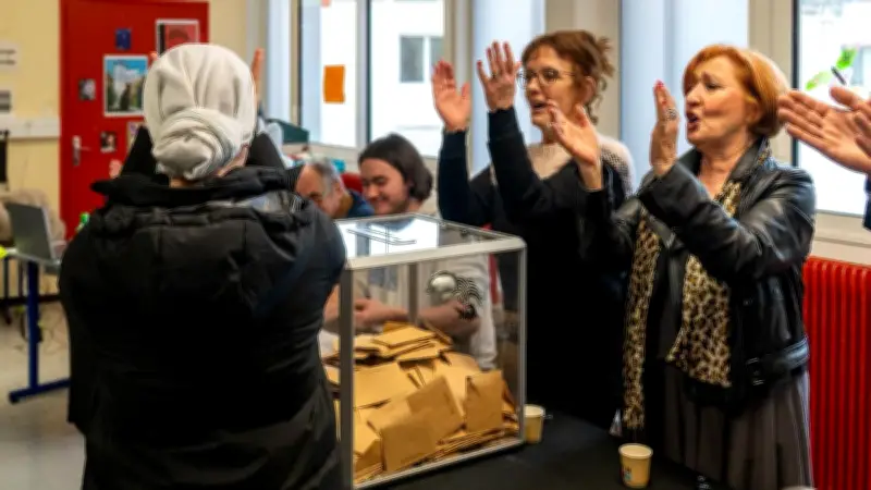 Municipales 2026 en Occitanie : un premier tour capturé en images émouvantes