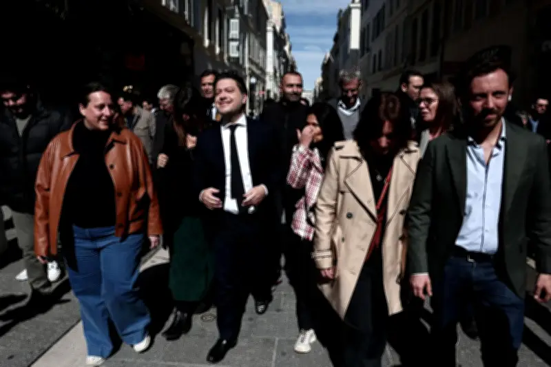 Municipales 2026 : Fusions PS-LFI à Toulouse et Avignon, percée du RN et négociations tendues