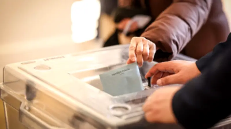 Municipales 2026 : Hittler vs Zielinski, un duel insolite à Arcis-sur-Aube