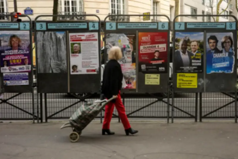 Municipales 2026 : La gauche divisée entre désistements et fusions face à la droite