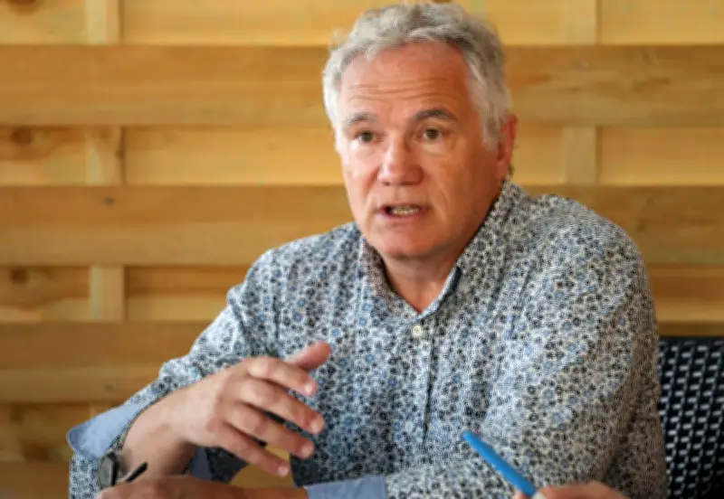 Municipales 2026 : le maire de Saint-Pierre-du-Mont agressé lors de sa campagne