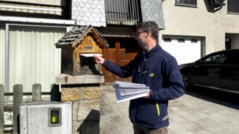 Municipales 2026 à Mende : les facteurs mobilisés pour distribuer 7 800 plis électoraux en deux jours