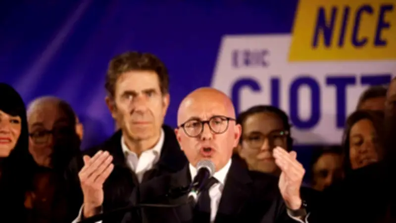 Municipales 2026 à Nice : Éric Ciotti devance largement Christian Estrosi au premier tour