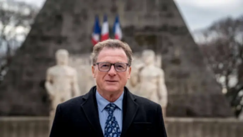 Municipales 2026 à Nîmes : Jean-Paul Boré soutient Vincent Bouget contre le RN