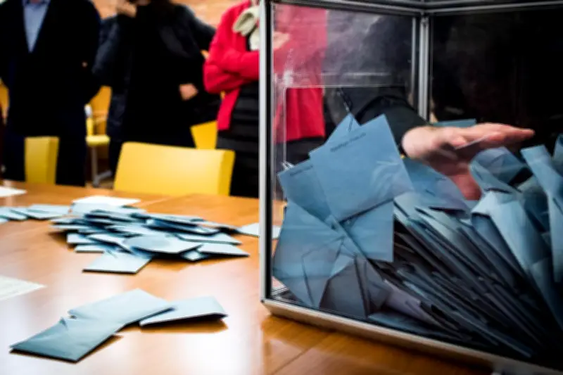 Municipales 2026 : percée du RN et de LFI, la gauche résiste dans les grandes villes