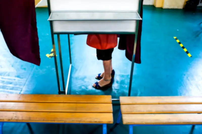 Municipales 2026 : quels partis dirigent le plus de villes et qui a le plus à perdre ?