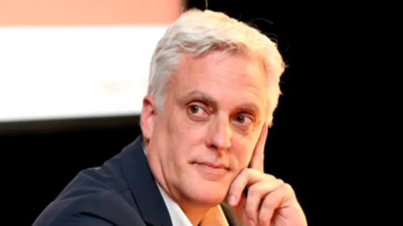 Municipales 2026 à Sète : Sébastien Denaja se retire, rejette les offres de Laura Seguin