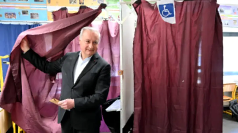 Municipales 2026 à Toulouse : Jean-Luc Moudenc réélu face à une gauche divisée