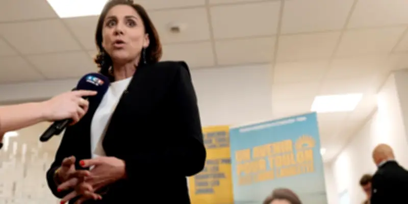 Municipales 2026 : un paysage politique fragmenté et instable se dessine